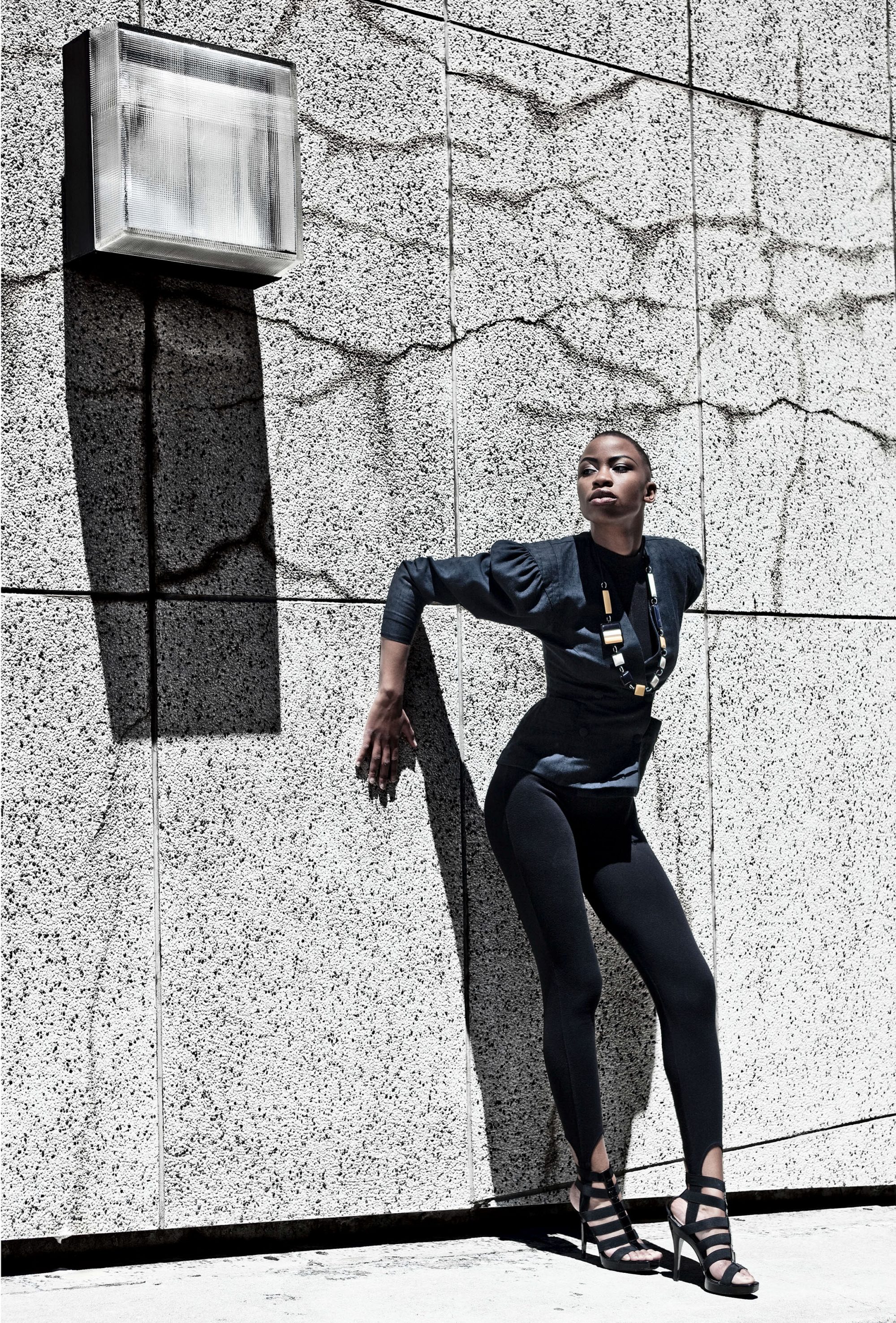 urs-kuester-fotograf-mode-people-black-senstaion