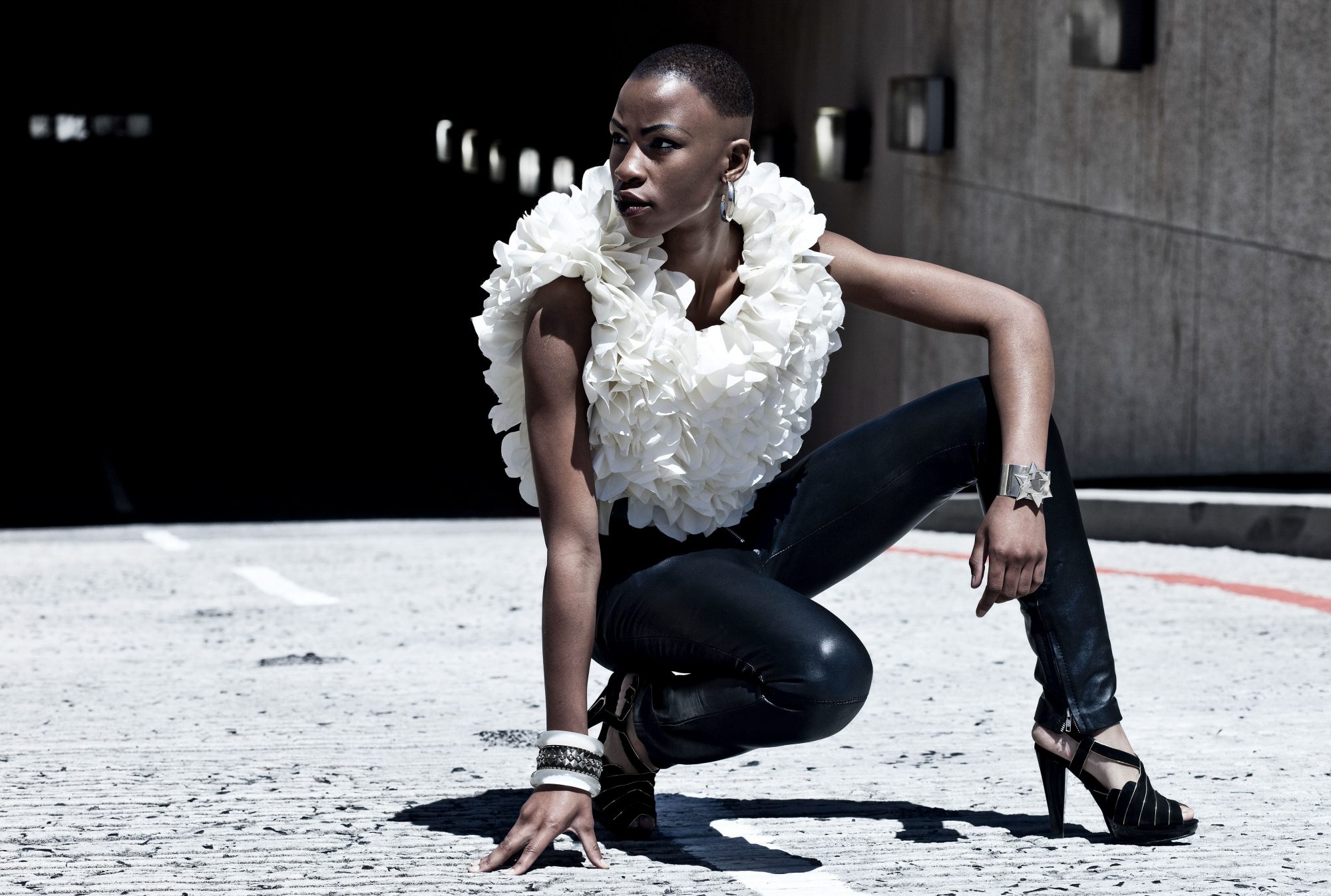 urs-kuester-fotograf-mode-people-black-senstaion