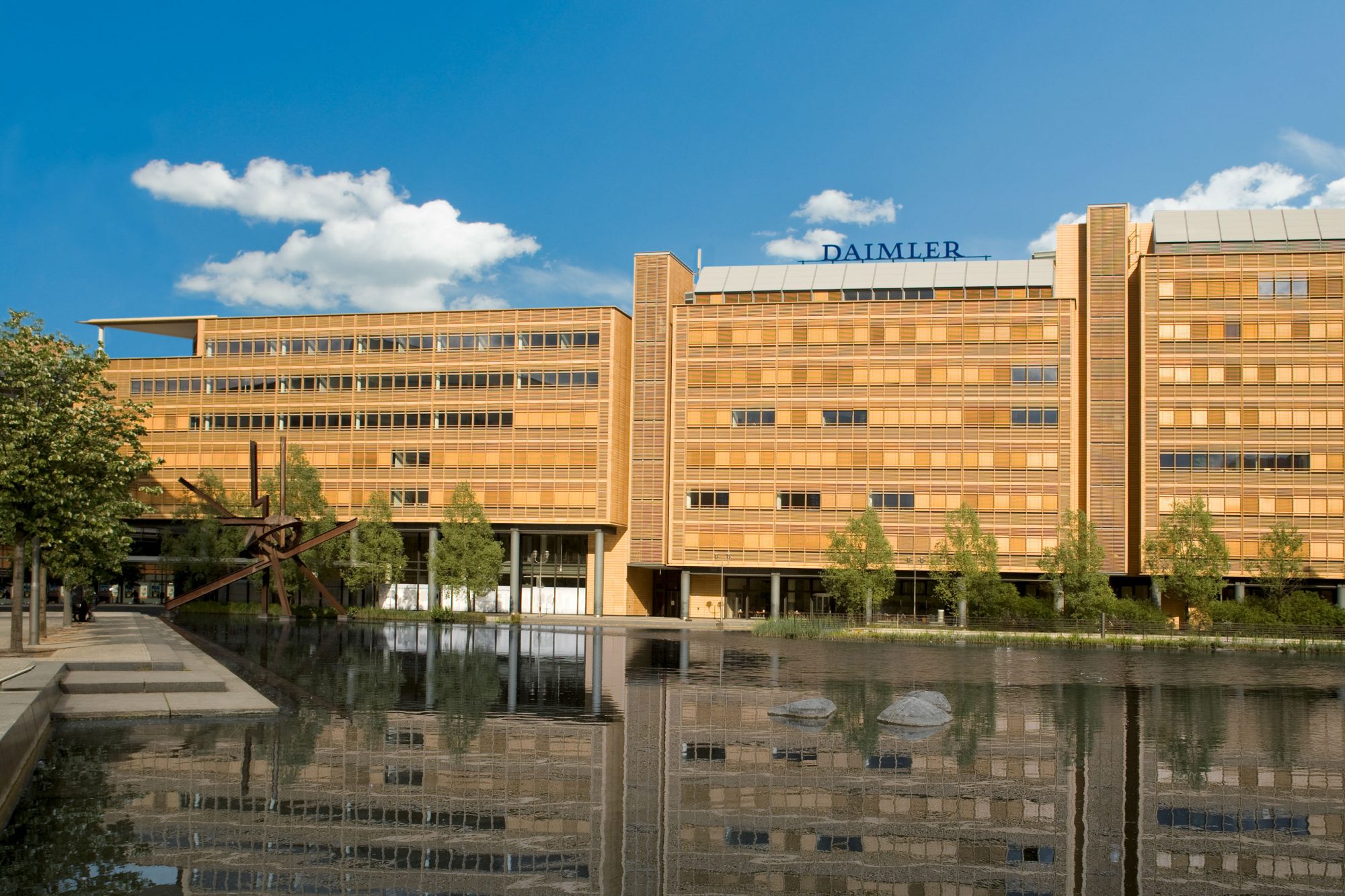 urs-kuester-fotograf-corporate-architektur-daimler-financial-services