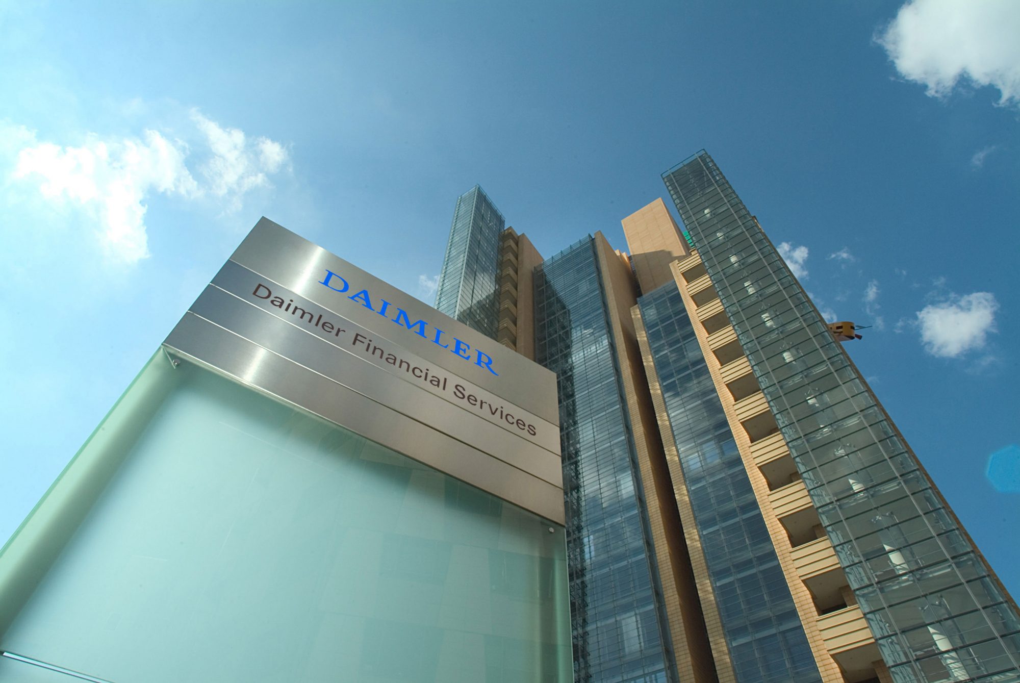 urs-kuester-fotograf-corporate-architektur-daimler-financial-services