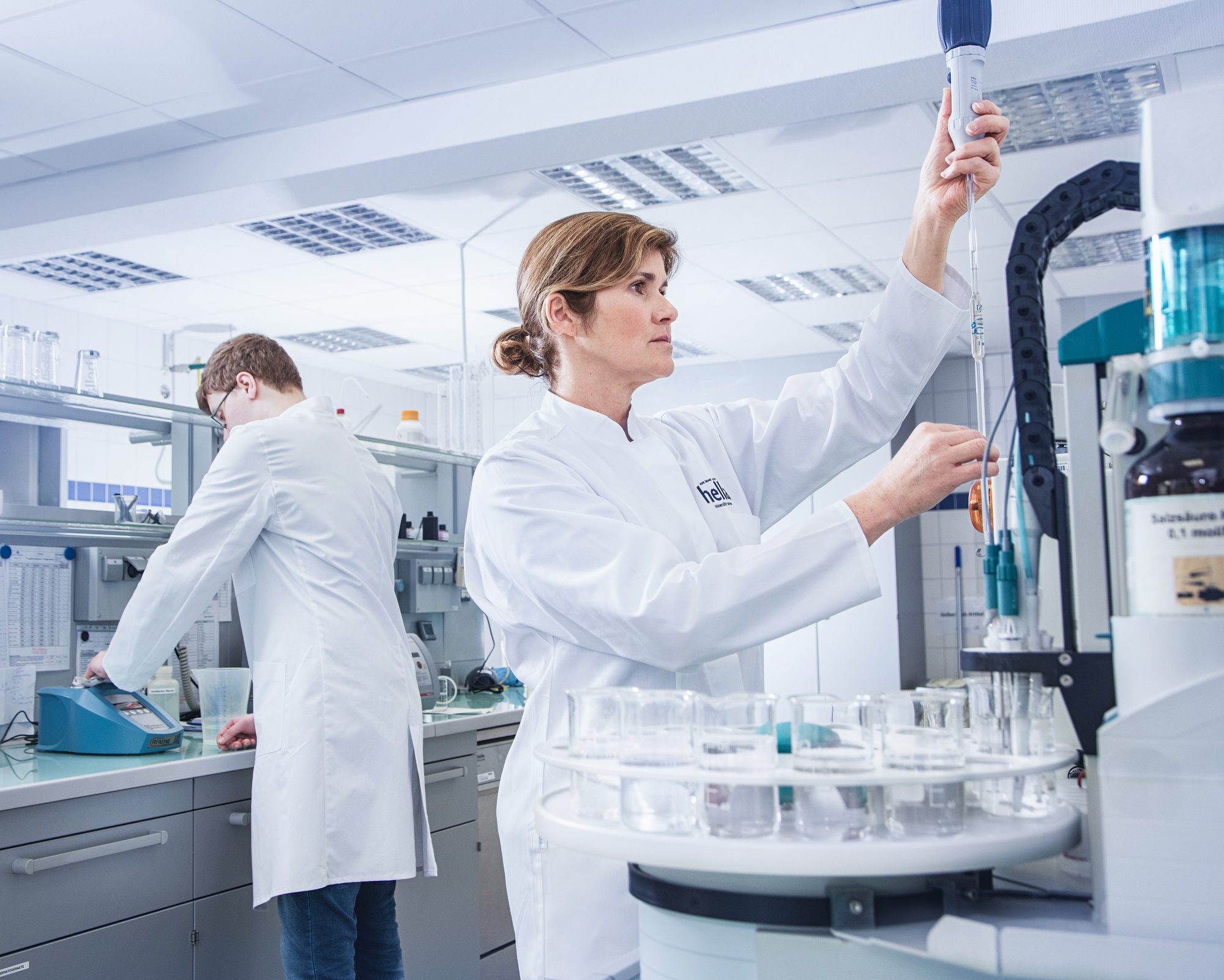 urs-kuester-fotografie-portrait-business-corporate-unternehmen-hella