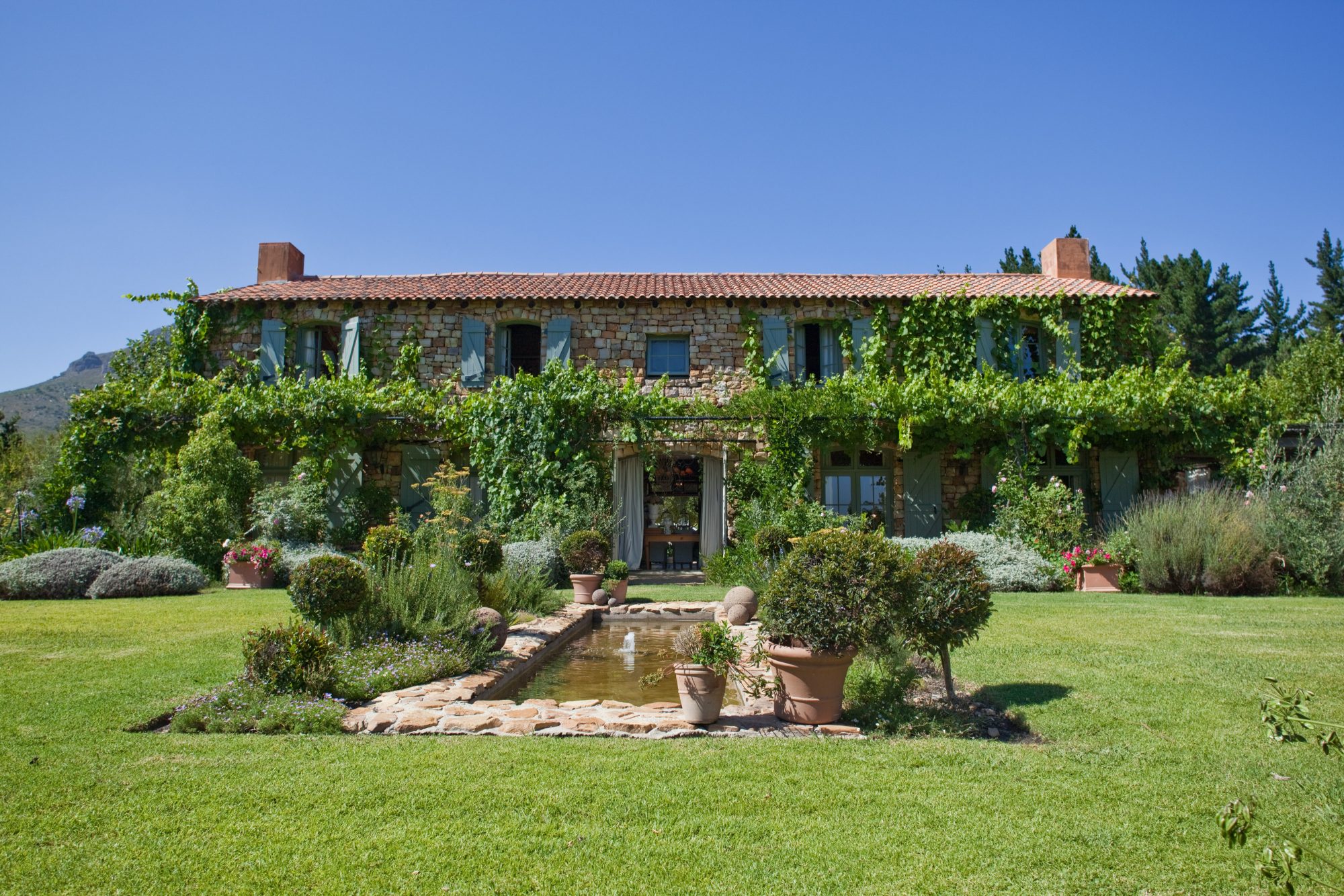 Country/ Waterford/ ZA