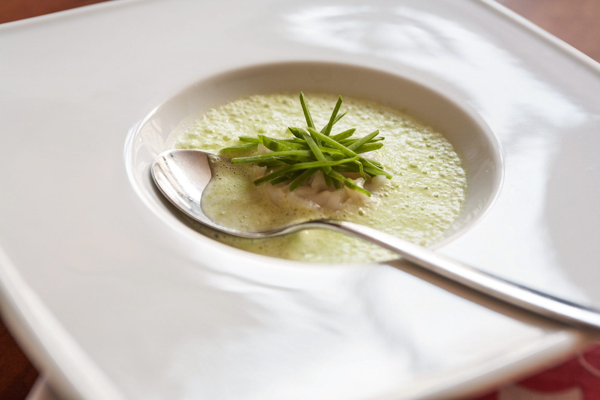 feine-spargelsuppe-mit-fisch-einlage-2