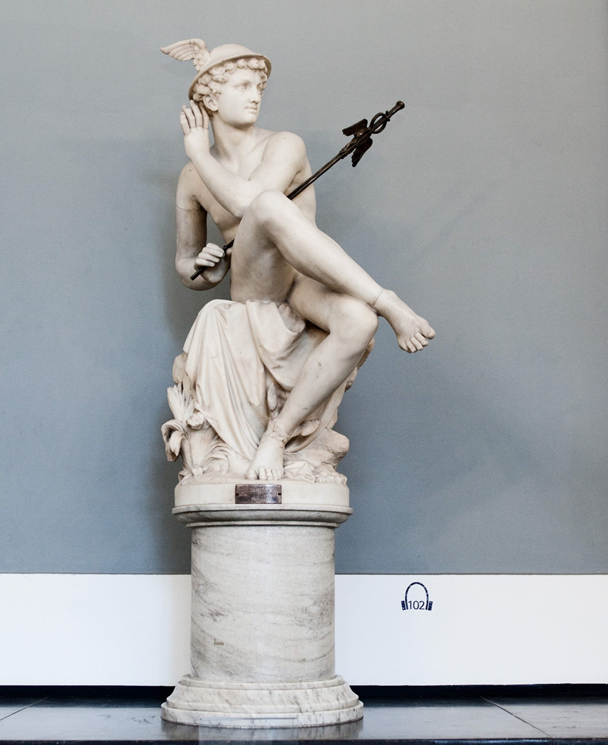 statue-handelskammer-hamburg-juengling-mit-pfeil