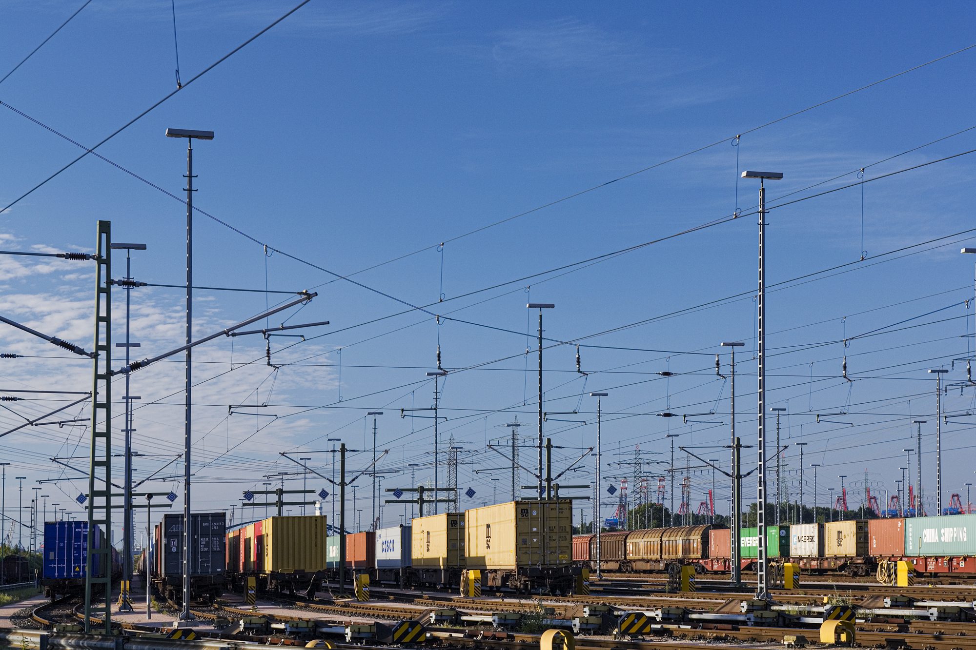 db-ausbau-oberleitungen-strom-trassen-ausbau