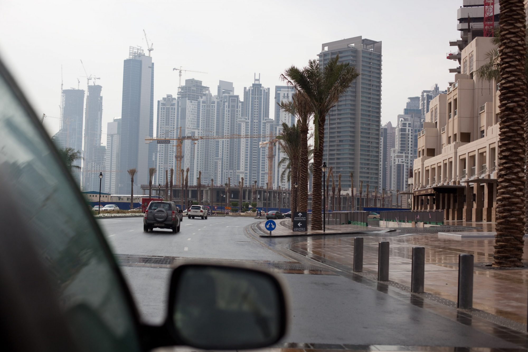 dubai-city-im-bau-strassen-szeene