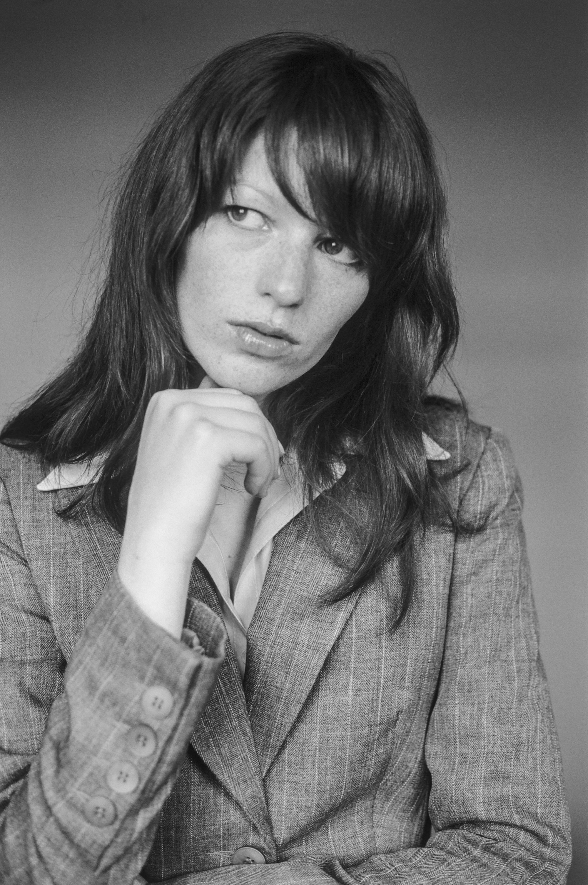 03735204-Nachdenklich, fragend